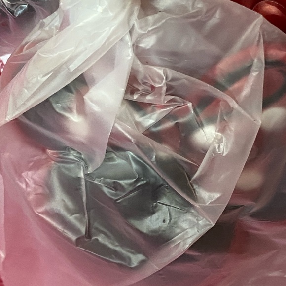 Loungefly Minnie loves Mickey purse. - Picture 8 of 10